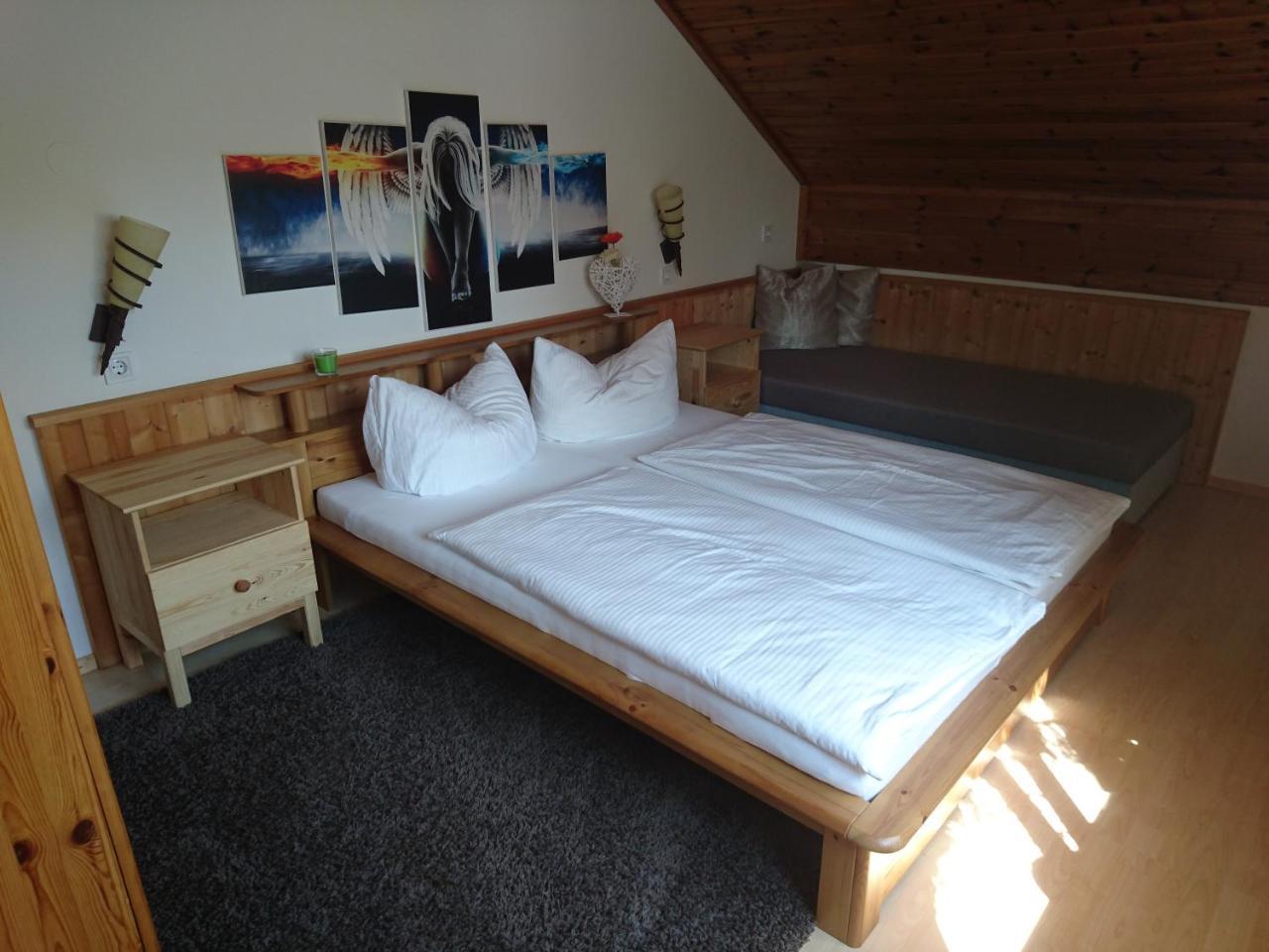 Berliner Ecke Hotel Mariazell Exterior photo
